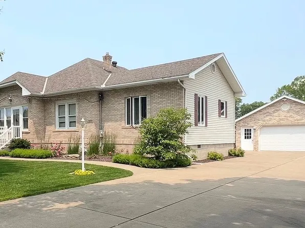 1404 E Broadway St, Streator, IL 61364