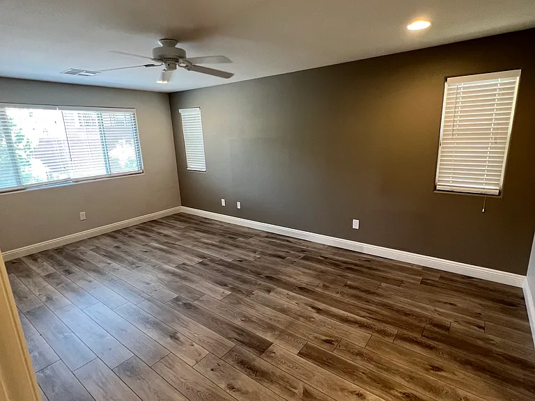 5705 Shadow Bend Dr — Photo 27