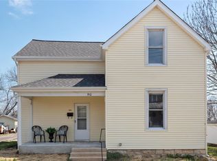 510 Hickory St, Washington, MO 63090