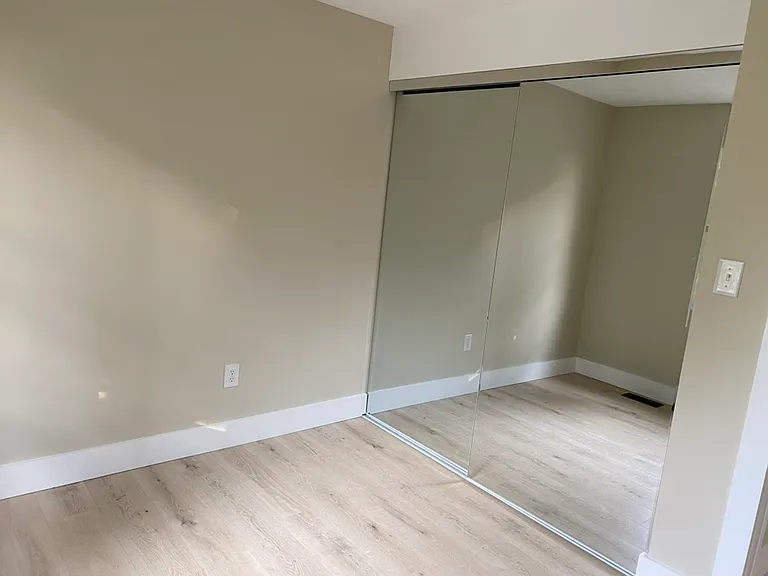 2893 Rushbury Dr — Photo 9