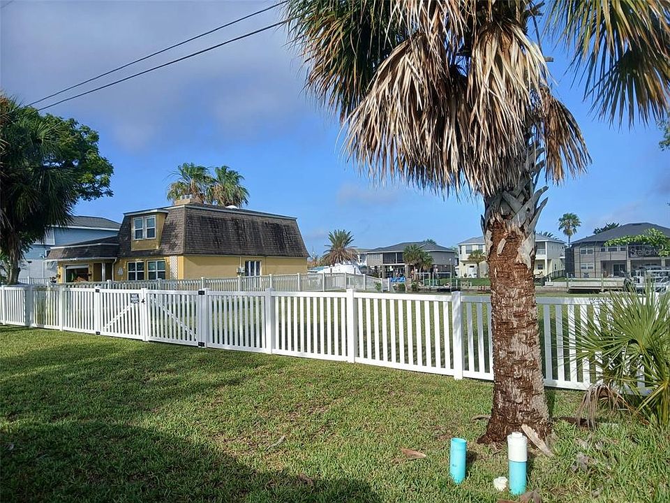 2nd image of 4489 Burmuda Dr Unit 4
