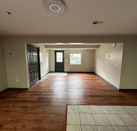 5th image of 247-249 Renner Ave