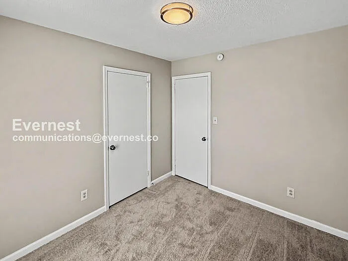 617 Carson Crest Cir — Photo 18