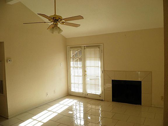 5th image of 10211 Sugar Branch Dr APT 380