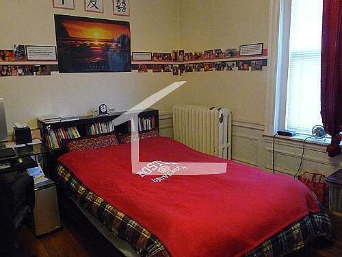 5th image of 60 Egmont St APT 001