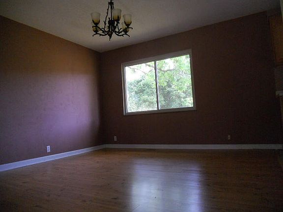 2nd image of 4032 NW Myrtlewood Dr