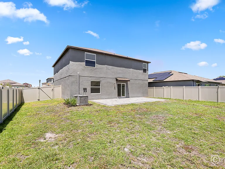 2881 Silver Scallop Loop — Photo 40