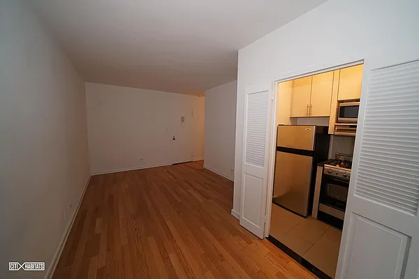 Rented by Citi Habitats | media 10