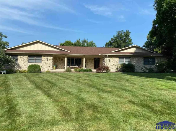 7525 S Sycamore Knolls St, Terre Haute, IN 47802