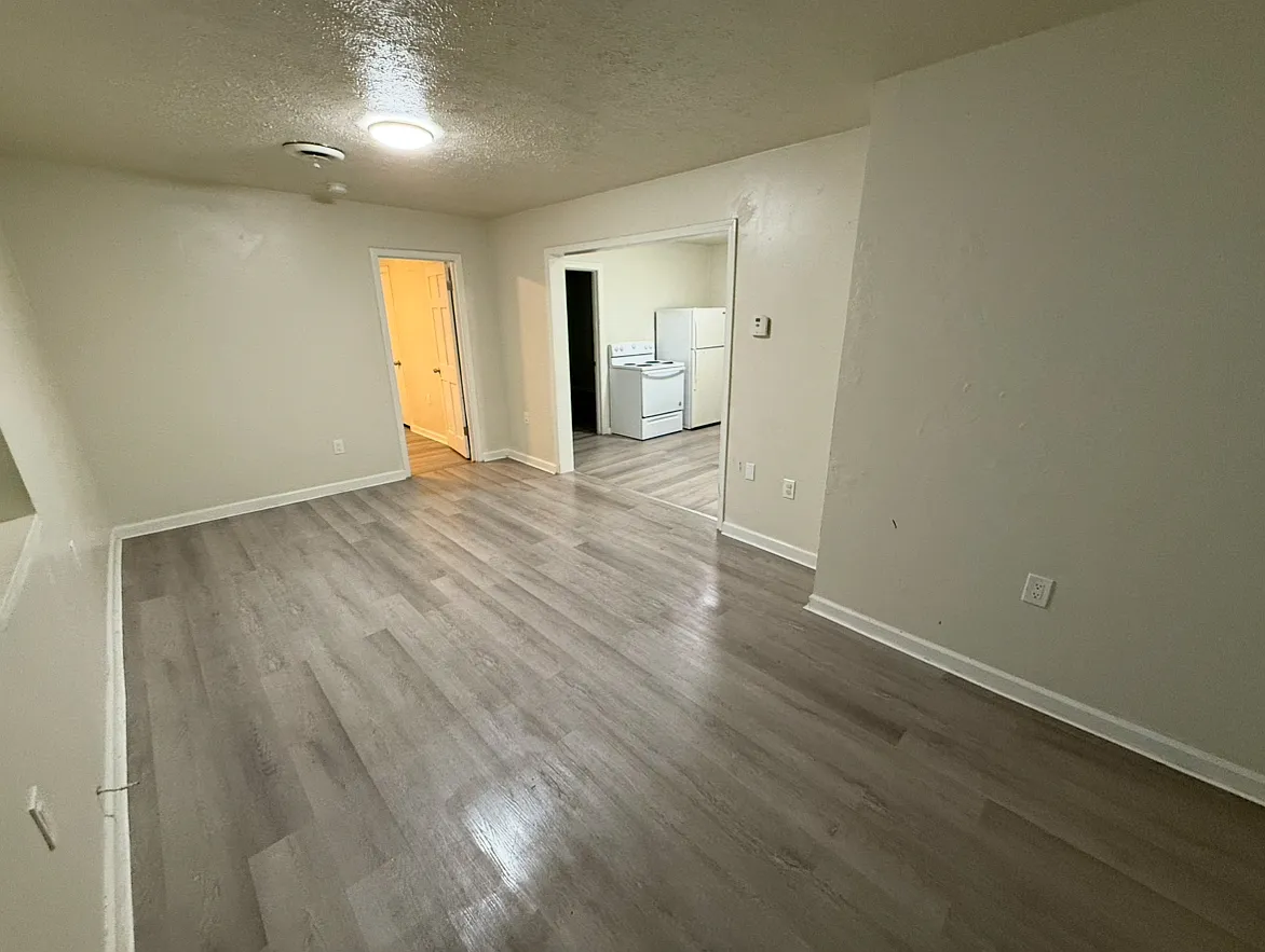 2 bed, 660 sqft, $895 — Photo 1