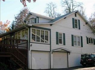 8 Stone Spring Ln, Camp Hill, PA
