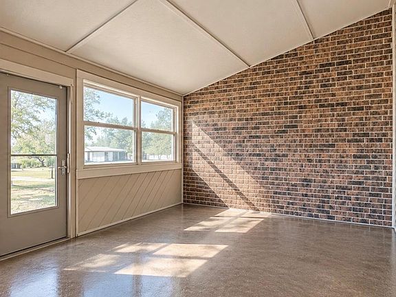 5th image of 3400 Terrace Hls NW
