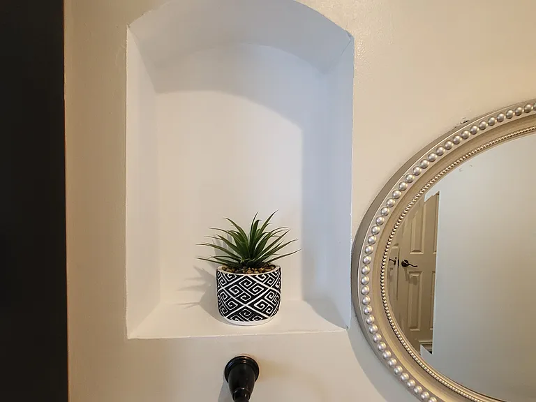 1040 N 27th Pl — Photo 69