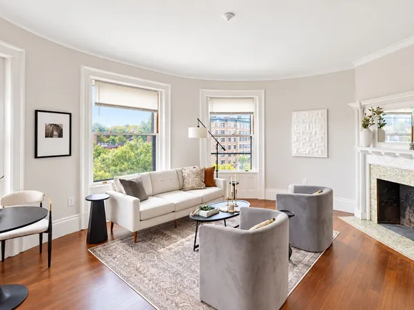 1070 Beacon St #6A, Brookline, MA 02446