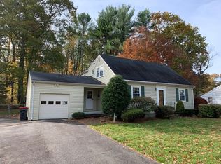 27 Warren St E, Raynham, MA 02767