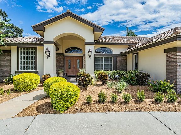 2nd image of 542 Old Oak Cir