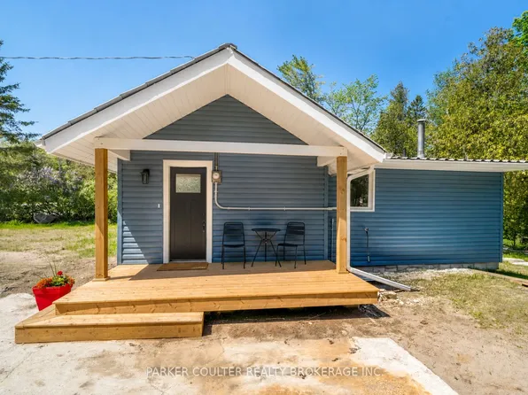 14 Earldom Blvd, Tay, ON L0K 1R0