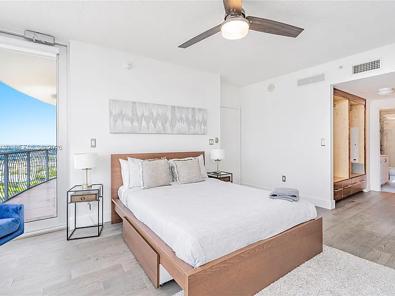 1750 N Bayshore Dr #3914 — Photo 18