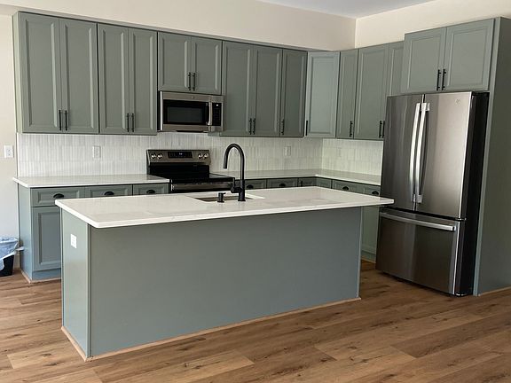 3rd image of 1605 15th St S