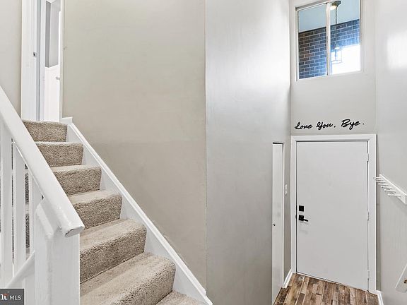 3rd image of 15 Campbell Pl