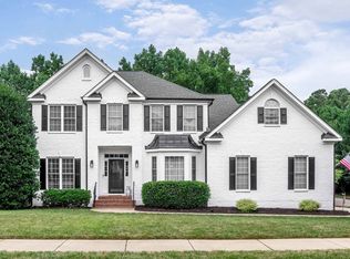 2716 Crystal Oaks Ln, Raleigh, NC 27614