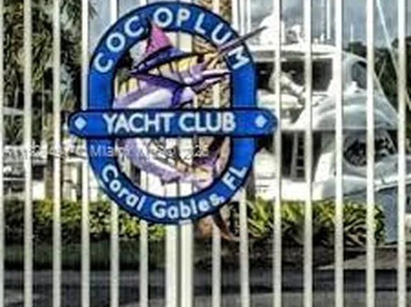 17 Intrepid, Miami, FL 33134