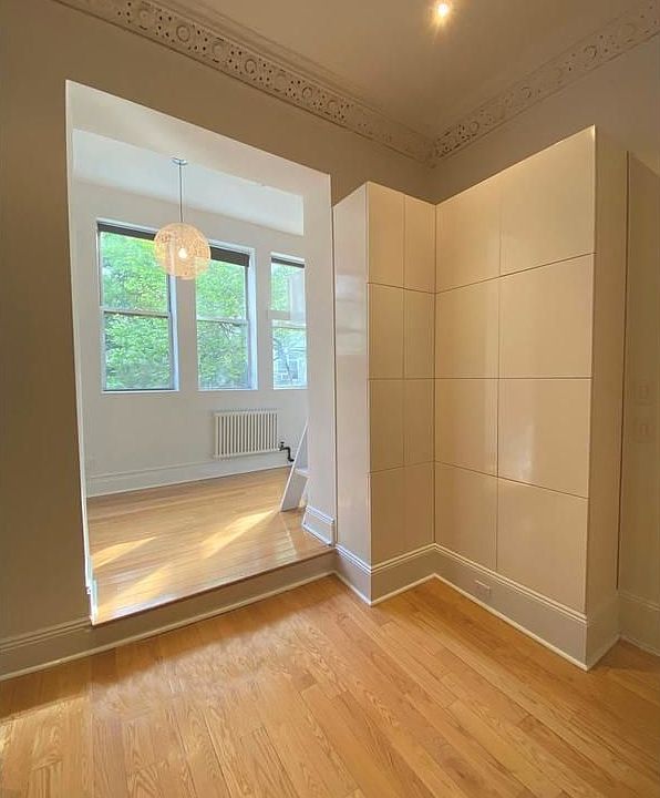 1st image of 42 Saint Marks Pl APT 1