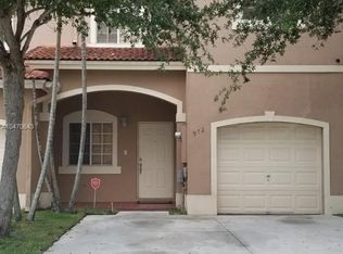 972 SW 148th Pl, Miami, FL 33194
