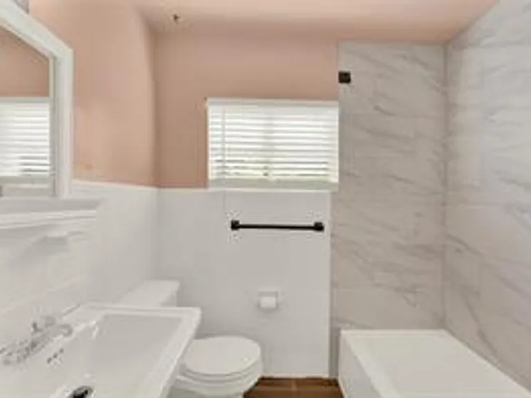 1016 Alba Dr — Photo 12