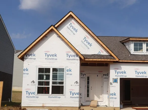 415 Crossing Ln, Dayton, OH 45449