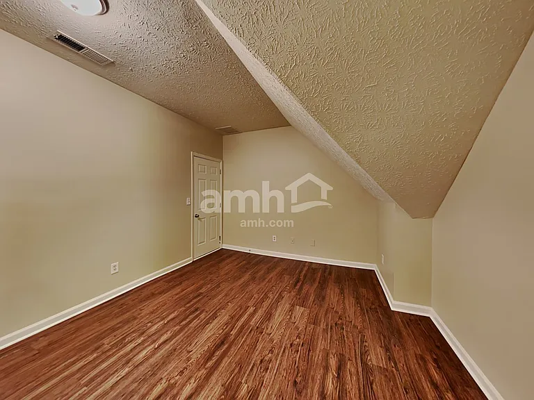 825 Georgian Hills Dr — Photo 20