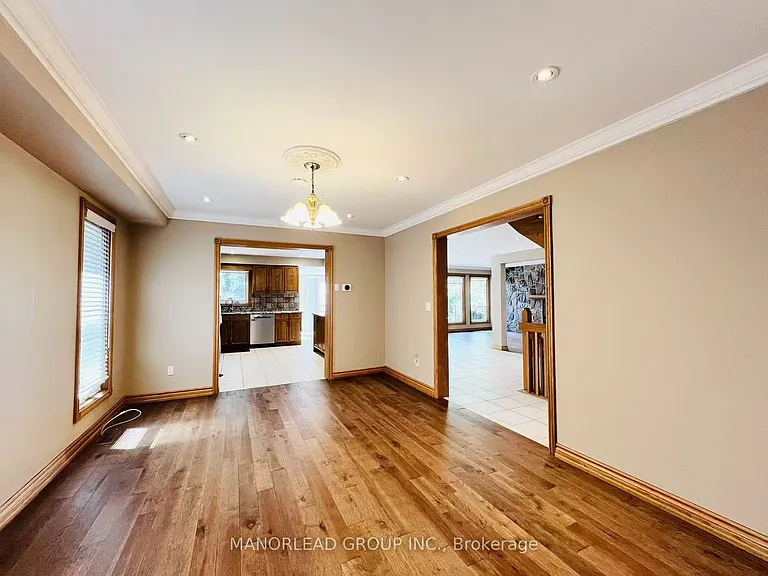 42 Metropolitan Cres — Photo 10