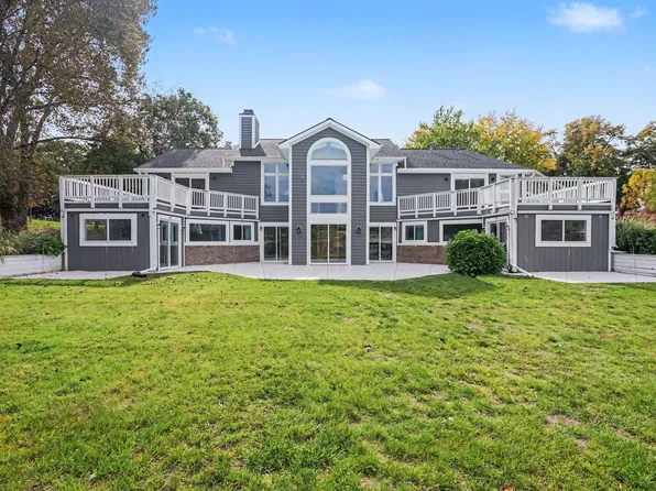 760 Bridgeview Bay Ln, Muskegon, MI 49441