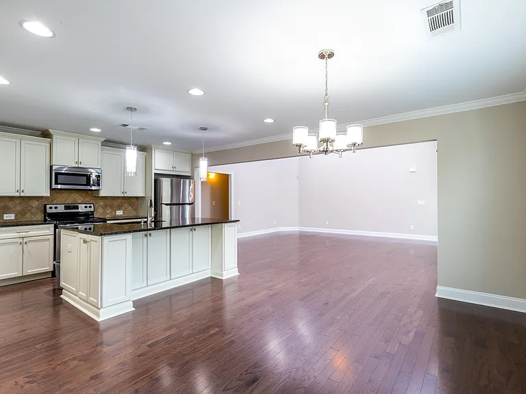 2171 Addison Way — Photo 6