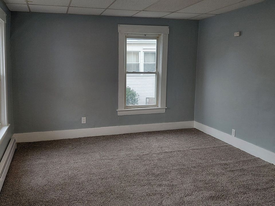 2nd image of 55 Graham St