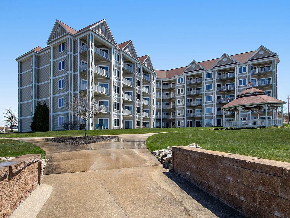 1st image of 256 Lakeside Dr