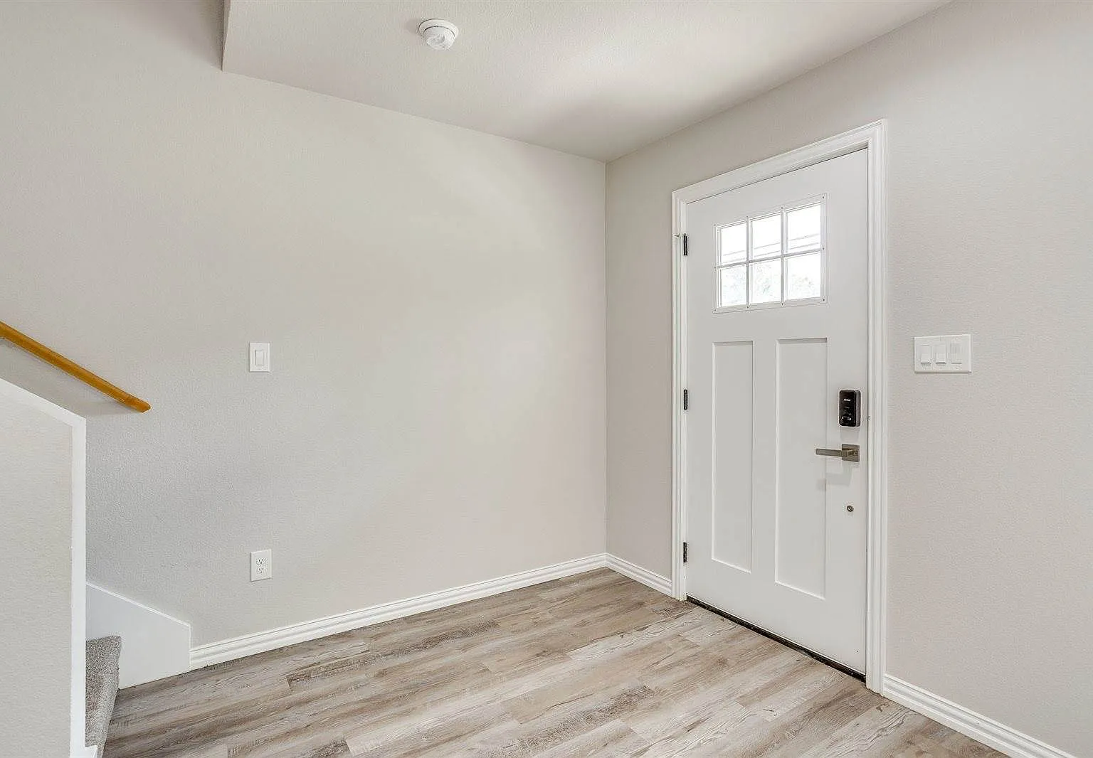 2 bed, 2.5 bath, 1170 sqft, $1,950 — Photo 3