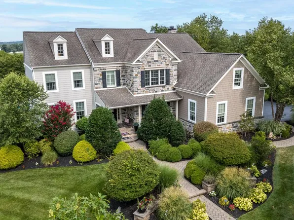 397 Augusta Dr, Telford, PA 18969