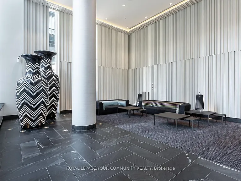 42 Charles St E #2610 — Photo 3