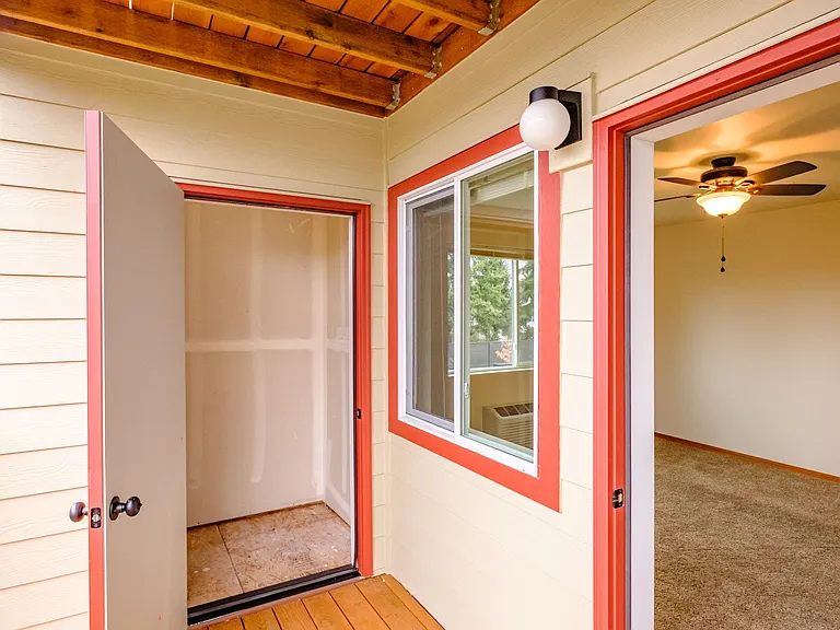Aspen Place Apartments — Photo 97