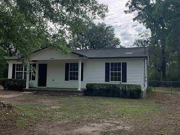 3rd image of 1530 Glenna Ln