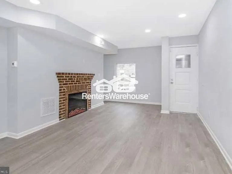 3706 Claremont Ave — Photo 2
