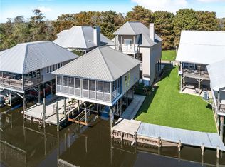 32870 Rivergate Cir, Springfield, LA 70462