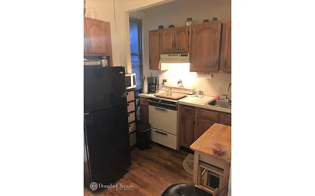 Rented by Douglas Elliman | media 9