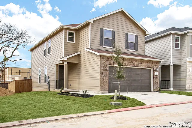 4 bed, 3.0 bath, 2080 sqft, $2,500 — Photo 2
