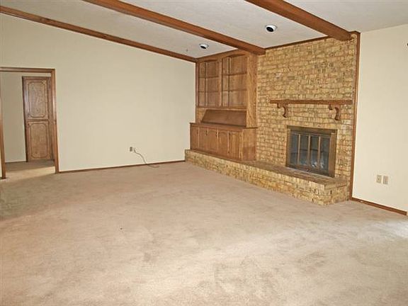 3rd image of 1541 NW 31st St