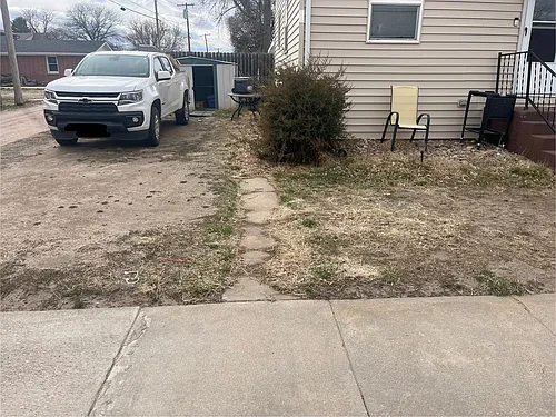 512 W F St Photo 1