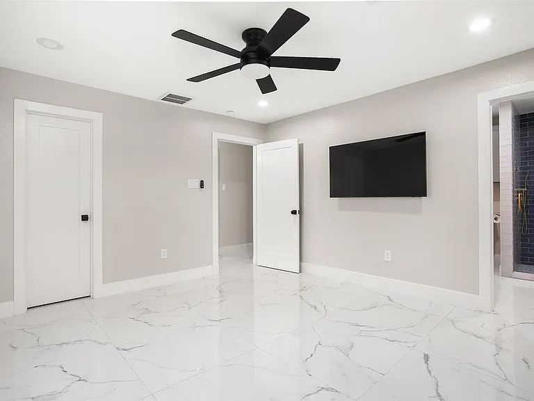 4002 Dixie Farm Rd — Photo 22