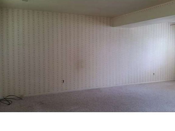 2nd image of 1 Highland Ct