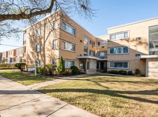 6348 N Ridgeway Ave #3, Chicago, IL 60659